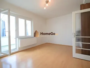 Pronájem bytu 1+1, Praha - Nusle, U gymnázia, 50 m2