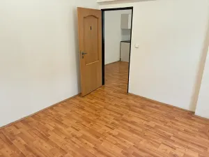 Pronájem bytu 2+kk, Karlovy Vary, T. G. Masaryka, 81 m2