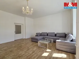 Pronájem bytu 3+1, Karlovy Vary, I. P. Pavlova, 80 m2