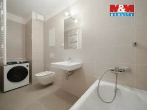 Prodej bytu 2+kk, Praha - Prosek, Čakovická, 97 m2