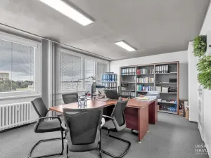 Pronájem kanceláře, Hradec Králové, Akademika Heyrovského, 30 m2