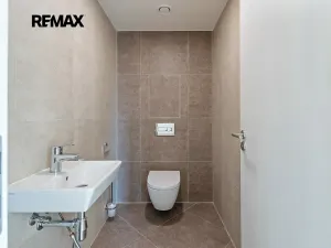 Pronájem bytu 3+kk, Praha - Hloubětín, Poděbradská, 77 m2