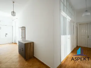 Pronájem bytu 3+1, Praha - Nové Město, Tyršova, 100 m2