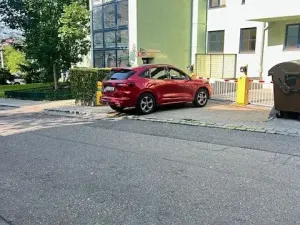 Pronájem garážového stání, Praha - Břevnov, 8. listopadu, 14 m2