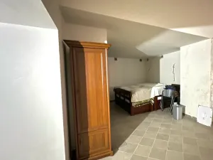 Prodej obchodního prostoru, Karlovy Vary, Zámecký vrch, 111 m2