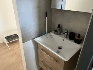 Prodej bytu 2+1, Trhové Sviny, Sídliště, 54 m2