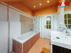 Prodej rodinného domu, Karlovy Vary - Dvory, Chebská, 228 m2