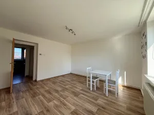 Prodej bytu 3+1, Kostelec nad Černými lesy, Dvouletky, 51 m2