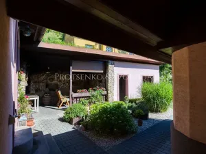 Prodej rodinného domu, Ledečko, 257 m2