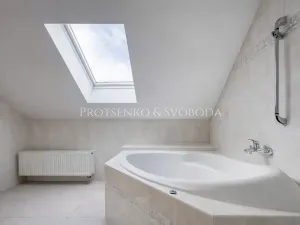 Prodej kanceláře, Mělník, Českolipská, 418 m2