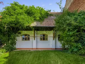 Prodej kanceláře, Křižanov, Benešovo náměstí, 530 m2