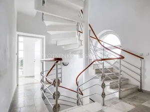 Prodej vícegeneračního domu, Křižanov, Benešovo náměstí, 530 m2