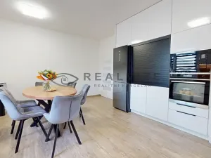 Prodej rodinného domu, Úsilné, 205 m2