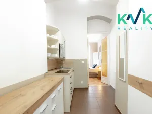 Prodej bytu 3+1, Karlovy Vary, Mariánskolázeňská, 69 m2