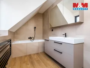 Prodej rodinného domu, Beroun, V Lukách, 150 m2