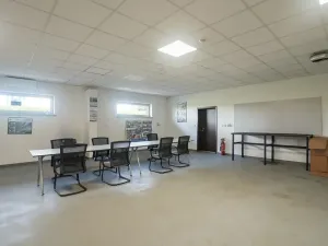 Pronájem kanceláře, Bystřany, Teplická, 420 m2