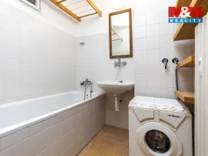 Pronájem bytu 2+1, Pardubice, kpt. Nálepky, 59 m2