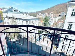 Prodej bytu 4+kk, Karlovy Vary, Zámecký vrch, 177 m2
