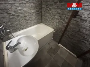 Pronájem bytu 1+kk, Ústí nad Labem - Krásné Březno, Žežická, 35 m2