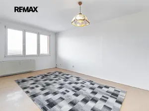 Pronájem bytu 1+1, Jindřichův Hradec, sídliště Vajgar, 42 m2