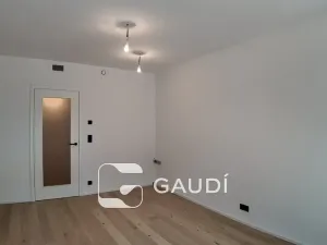Prodej bytu 1+kk, Praha, Mezitraťová, 32 m2