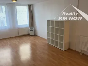 Pronájem bytu 1+kk, Kroměříž, Riegrovo náměstí, 37 m2