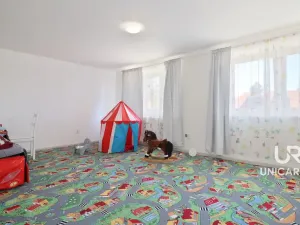 Prodej rodinného domu, Čikov, 418 m2