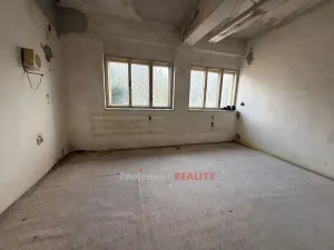 Pronájem skladu, Znojmo, 248 m2