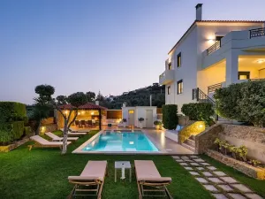 Prodej rodinného domu, Afráta, Řecko, 200 m2