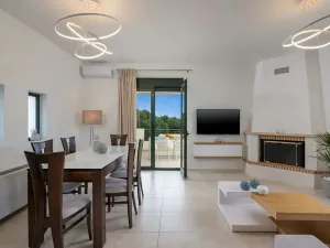 Prodej rodinného domu, Afráta, Řecko, 200 m2