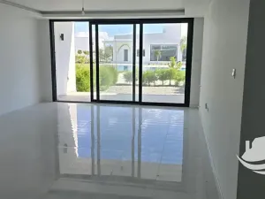 Prodej bytu 2+1, Trikomo, Kypr, 96 m2