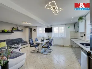 Prodej rodinného domu, Dolany, 225 m2