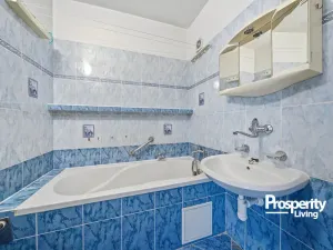 Prodej bytu 3+1, Praha - Bohnice, Toruňská, 81 m2