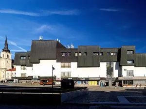 Pronájem obchodního prostoru, Jihlava, Masarykovo náměstí, 66 m2