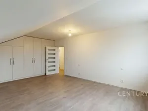 Prodej rodinného domu, Ivaň, 319 m2