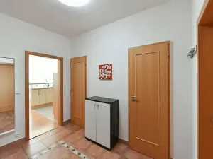 Prodej bytu 3+kk, Praha, Remízková, 74 m2