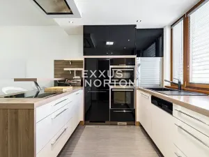 Pronájem rodinného domu, Praha - Jinonice, Laténská, 246 m2