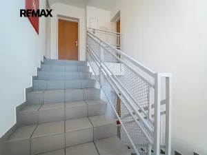 Prodej bytu 3+kk, Nupaky, Za Hotelem, 88 m2