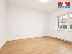 Prodej činžovního domu, Karlovy Vary - Tašovice, Česká, 200 m2