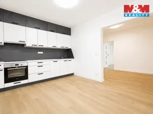 Prodej rodinného domu, Karlovy Vary - Tašovice, Česká, 200 m2