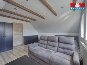 Prodej rodinného domu, Bavoryně, 127 m2
