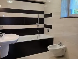 Pronájem rodinného domu, Řevnice, Třebáňská, 360 m2