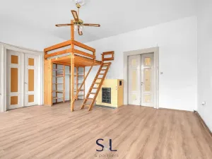 Prodej rodinného domu, Mimoň, nám. 1. máje, 256 m2