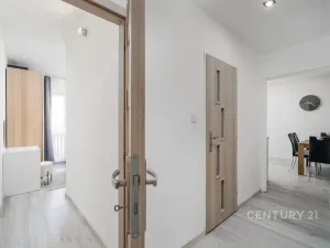 Prodej bytu 3+1, Děčín, Oblouková, 74 m2