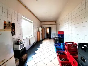 Prodej komerční nemovitosti, Hulín, Komenského, 400 m2