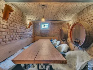 Pronájem obchodního prostoru, Chrudim, V Hliníkách, 172 m2