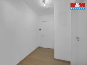 Pronájem bytu 1+kk, Praha, 34 m2
