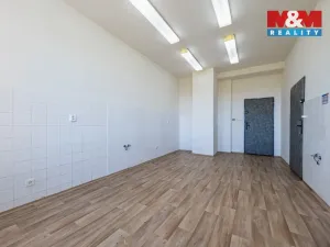 Pronájem obchodního prostoru, Praha - Petrovice, Ohmova, 43 m2