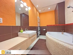 Pronájem kanceláře, Ostrava, Mírová, 95 m2