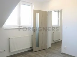 Pronájem bytu 3+kk, Brno, Poděbradova, 64 m2